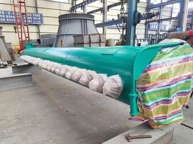 Cold wall manifold